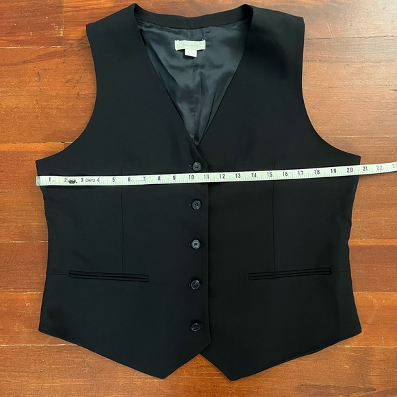 Outerknown Parker Vest in Dark Navy - Picture 8 of 9